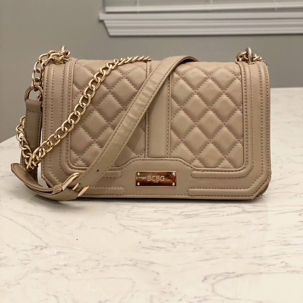 BCBG beige leather medium size handbag